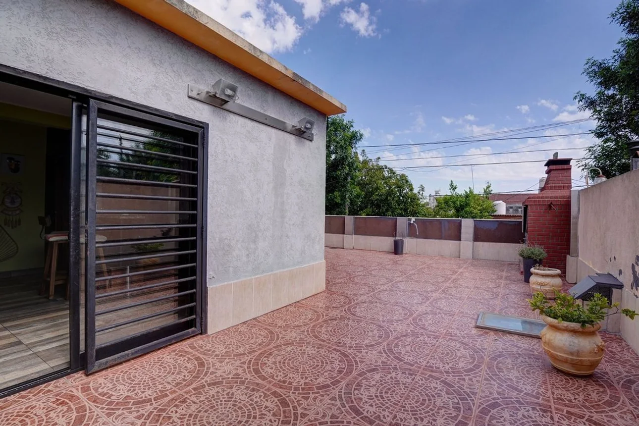 Casa de 4 ambientes en venta en Lomas del Mirador, Coronel Dorrego 100, foto 5