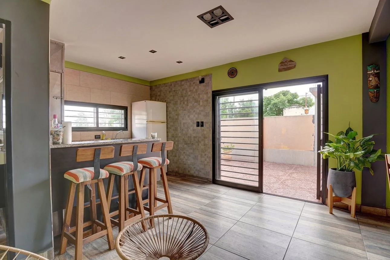 Casa de 4 ambientes en venta en Lomas del Mirador, Coronel Dorrego 100, foto 4