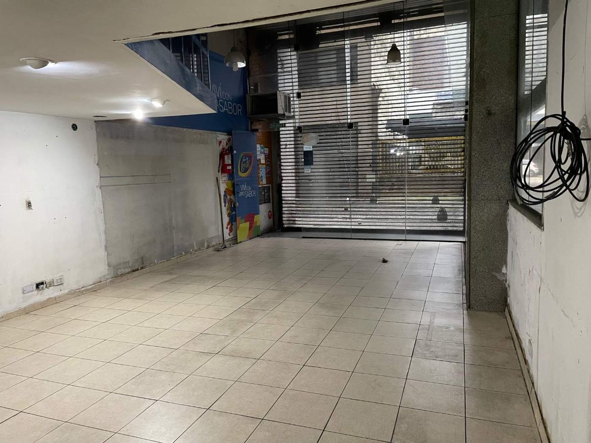 Foto 4 — LOCAL EN VENTA TACUARI 100, MONSERRAT