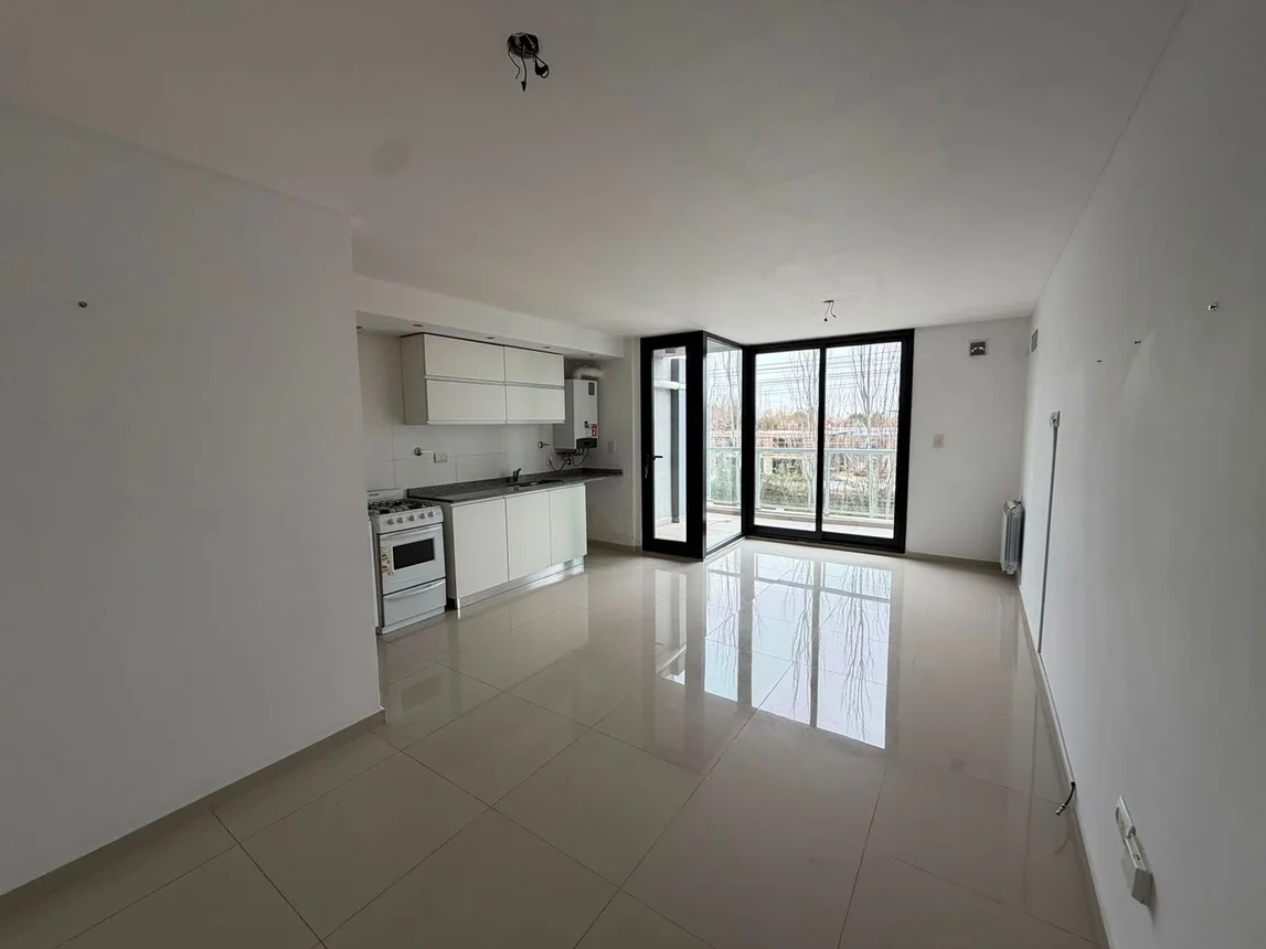 Departamento de 2 ambientes en venta en Temperley, Avenida Meeks 600, foto 2