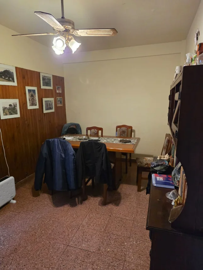 Departamento de 2 ambientes en venta en Monte Castro, Segurola 2000