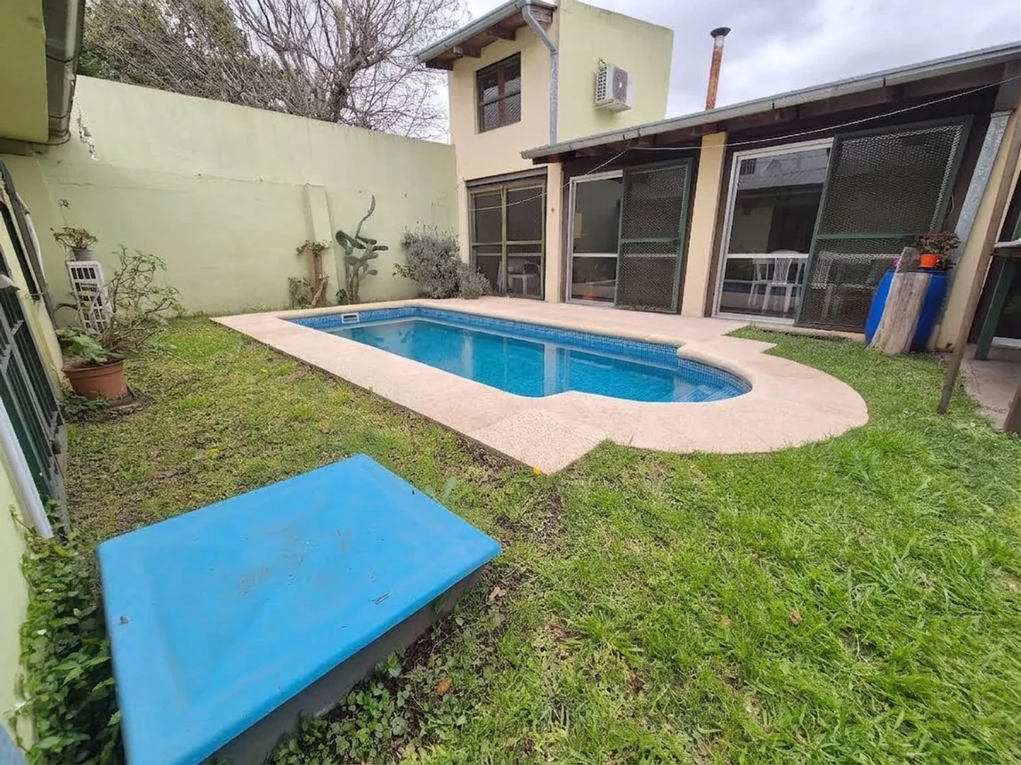 Casa en venta en Tapiales, José Alico 400