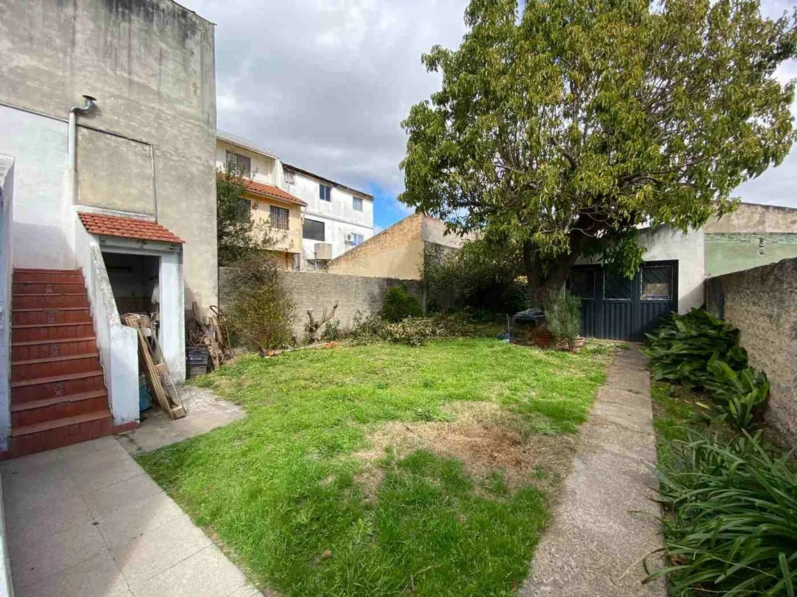 Casa en venta en Lanús Oeste, foto 2
