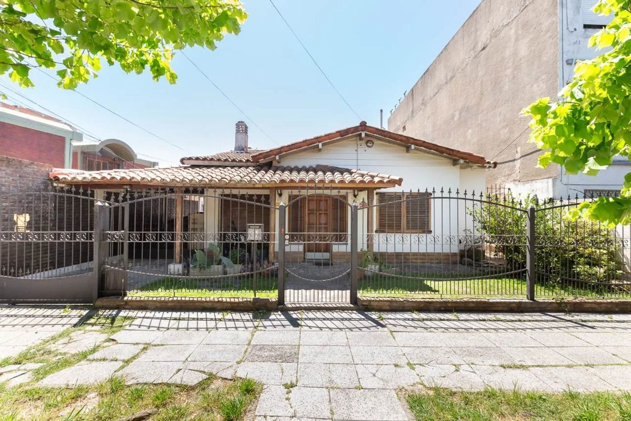 Casa en venta en Villa Luzuriaga