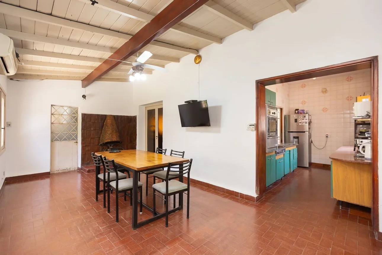 Casa en venta en Villa Luzuriaga, foto 5