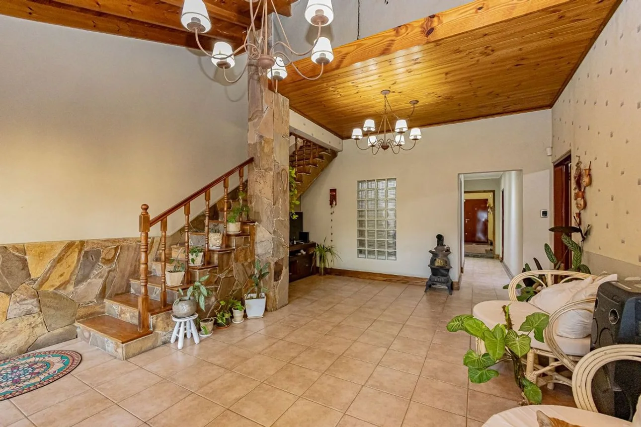Casa en venta en Caseros, foto 3