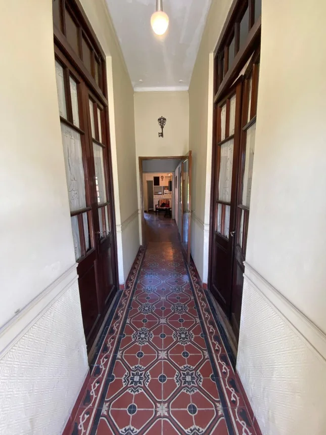 Casa de 4 ambientes en venta en San Miguel de Tucumán, Viamonte 1200, foto 3