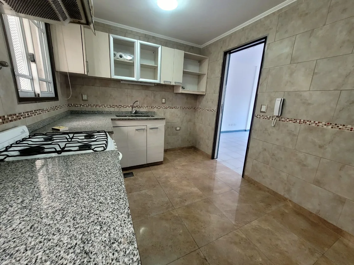 Departamento de 3 ambientes en alquiler en Ramos Mejía, Güemes 100, foto 3