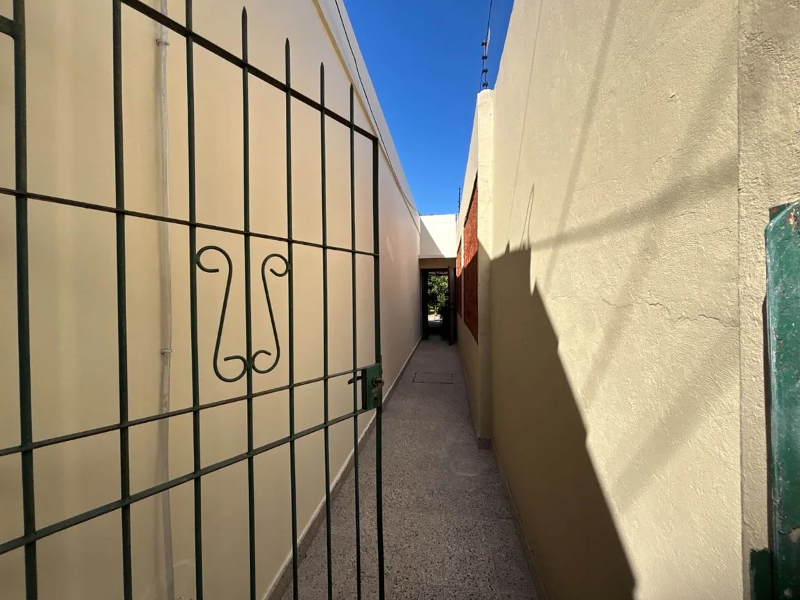 Casa de 4 ambientes en venta en Ramos Mejía, Charcas 500, foto 5