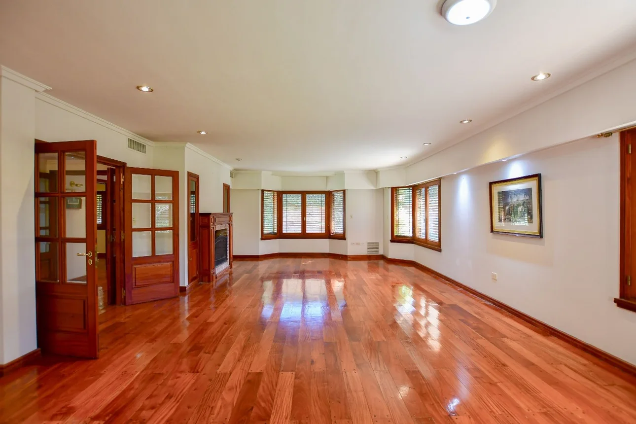 Casa en venta la plata 5 dormitorios parque pileta, foto 4