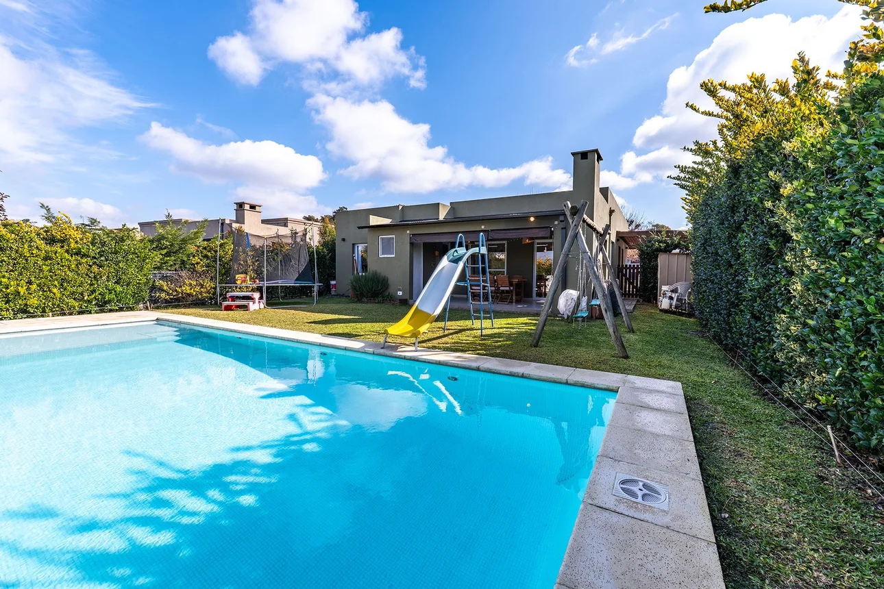 Casa en venta en Pilar, foto 2
