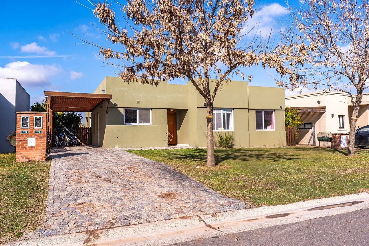 Casa en venta en Pilar, foto 3