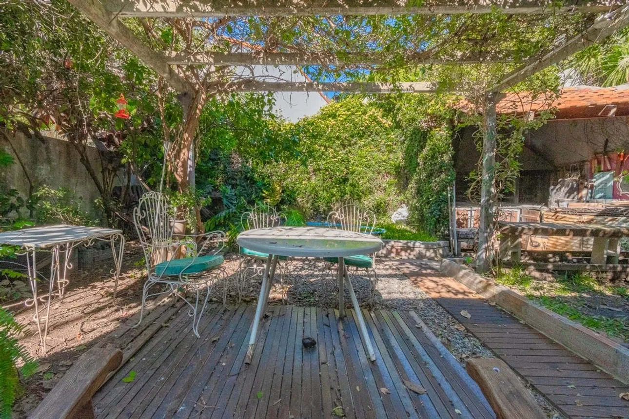 Casa de 6 ambientes en venta en Villa del Parque, Simbrón 3300, foto 3