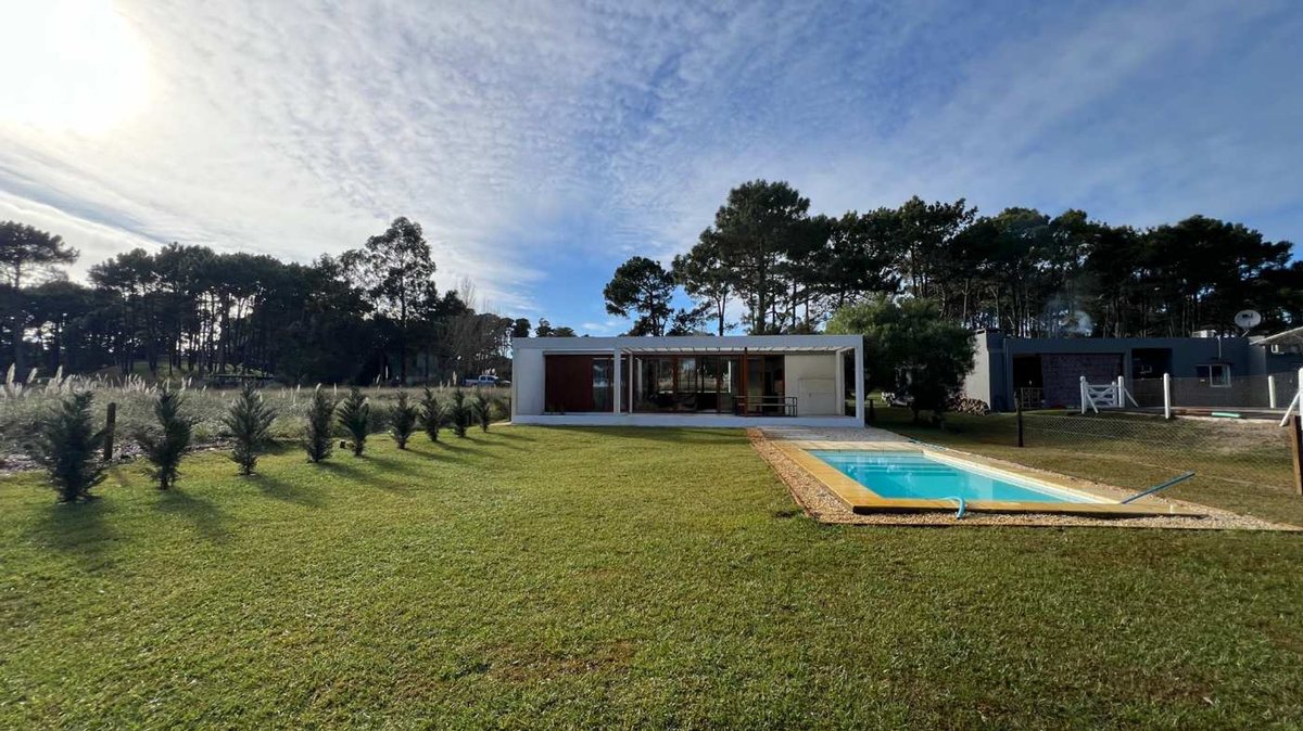 Casa 5 ambientes - Costa Esmeralda