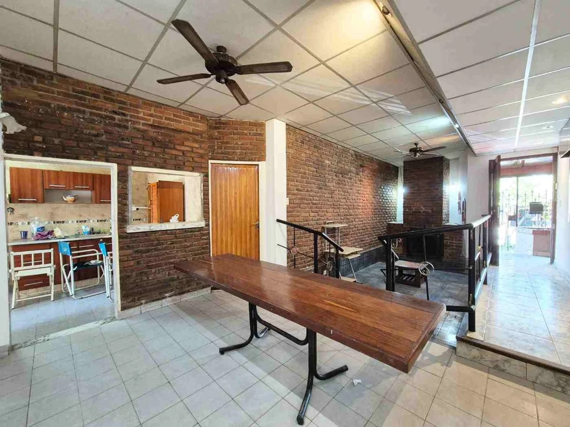 Casa de 4 ambientes en venta en Castelar, Jorge Bermúdez 300, foto 5