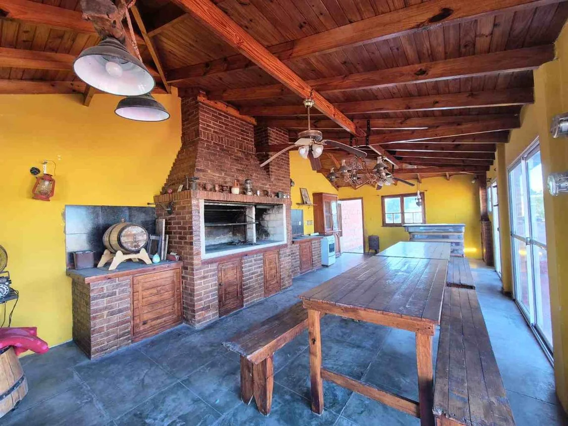 Casa de 4 ambientes en venta en Castelar, Jorge Bermúdez 300, foto 2