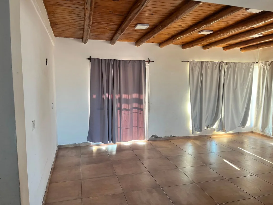 Casa en venta en Guaymallén, foto 3
