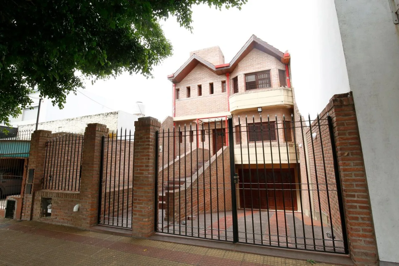 Casa en venta en La Plata, foto 2
