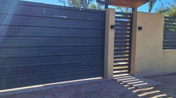 VENTA CASA AVDA. SCHWEITZER 9200, C/ PISCINA