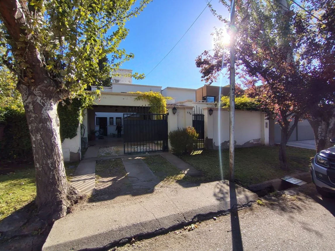 Casa en venta en Luján de Cuyo