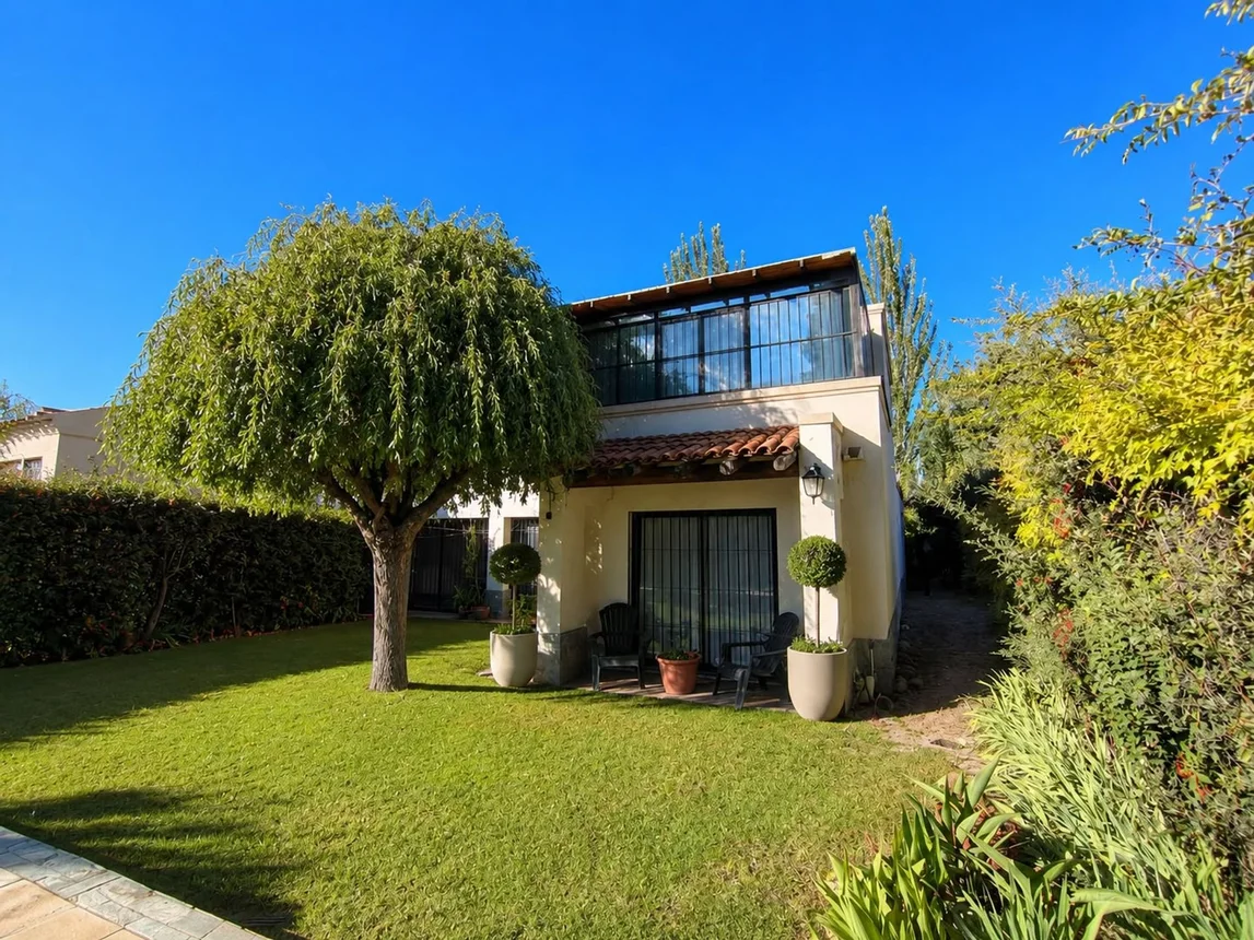 Casa en venta en Luján de Cuyo, foto 2