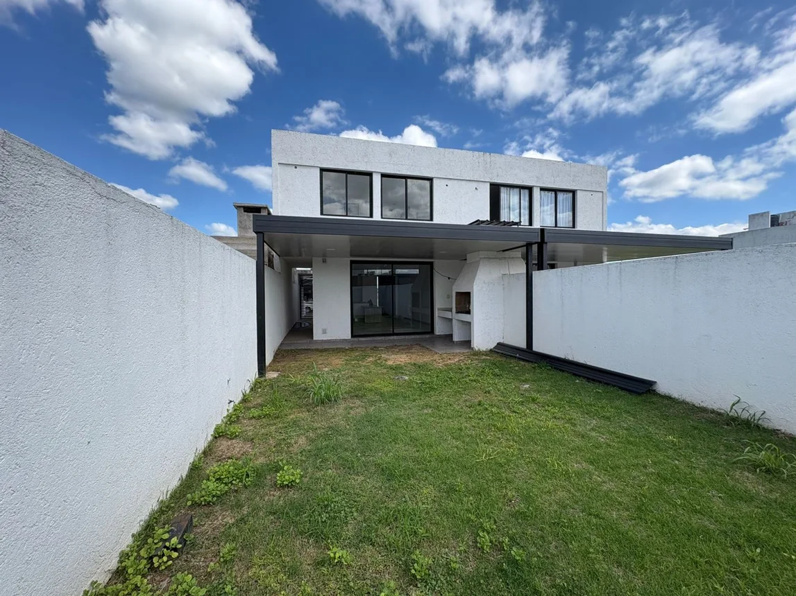Casa dúplex de 5 ambientes en alquiler en Córdoba, Mza 15 Lote 0, foto 3