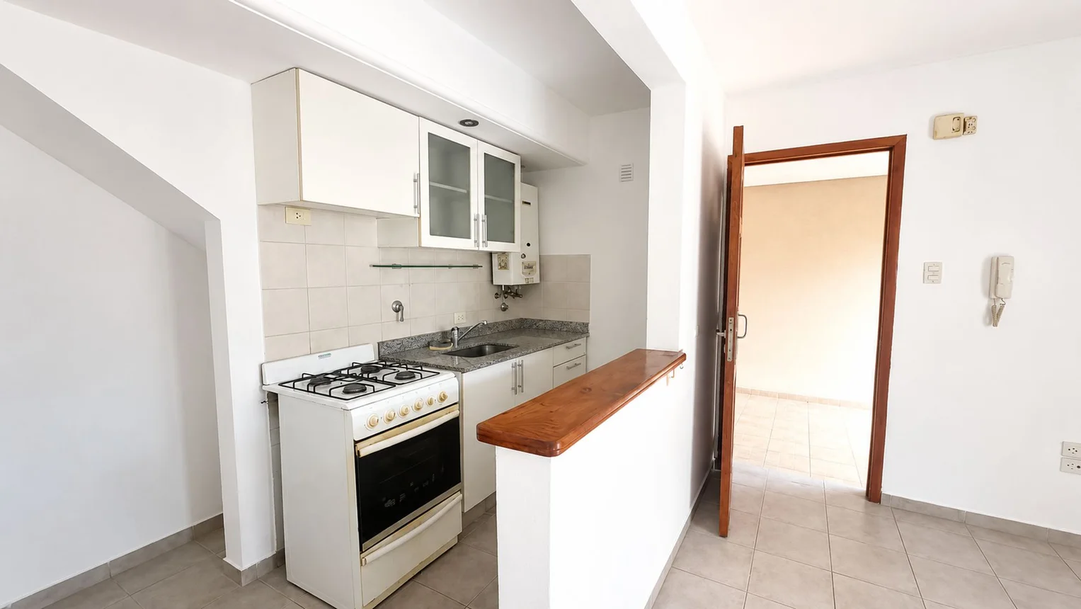 Departamento en alquiler en La Plata, foto 3