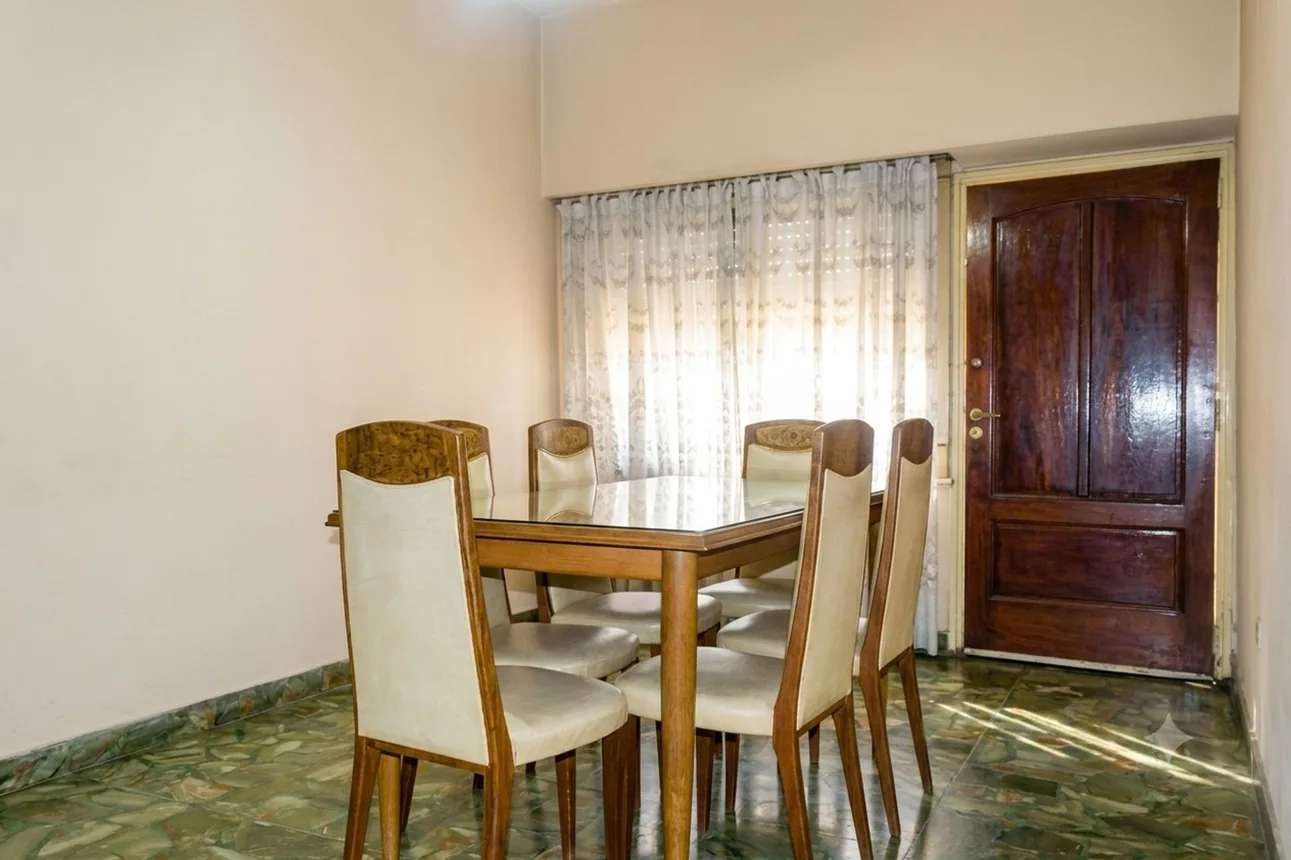 Casa en venta en El Palomar, foto 2