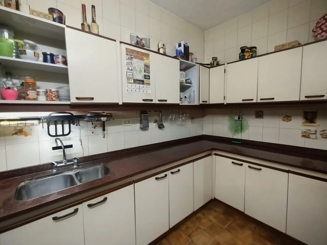 Casa de 5 ambientes en venta en Ranelagh, Calle 42 2900