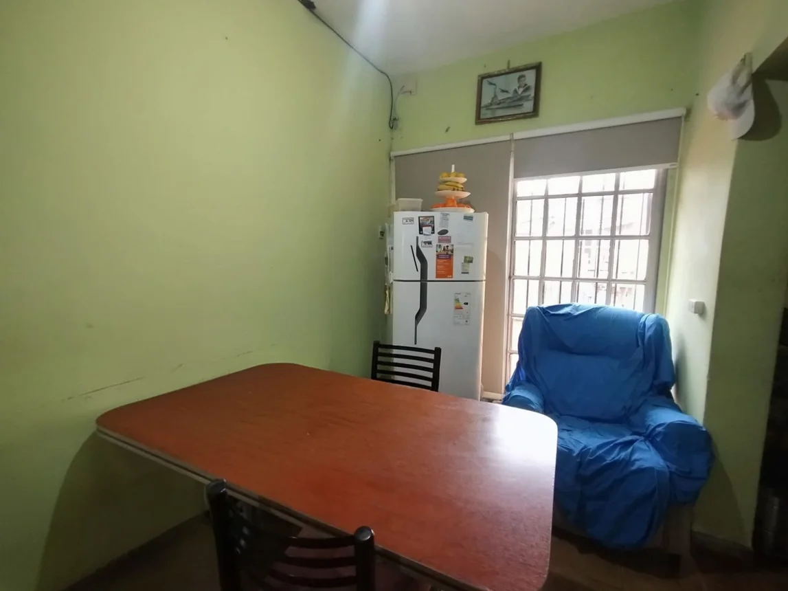 Casa de 5 ambientes en venta en Ranelagh, Calle 42 2900, foto 2