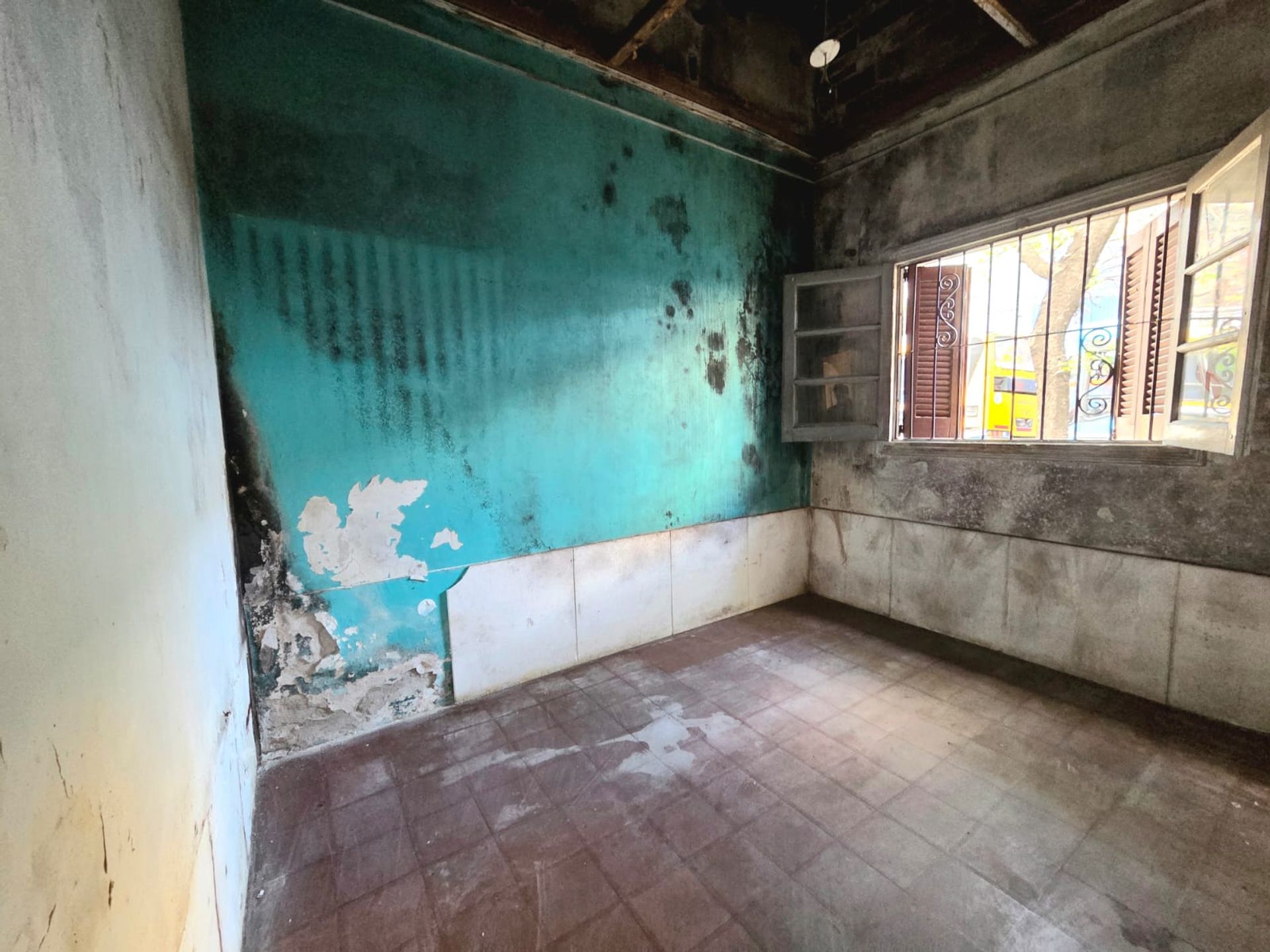 VENTA CASA A RECICLAR LUIS AGOTE - foto 4