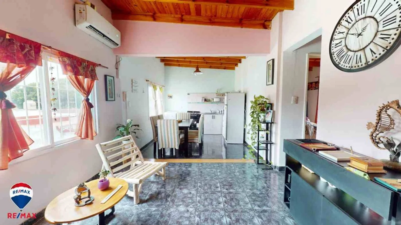 Casa de 3 ambientes en venta en Berazategui, Calle 5 4200, foto 2