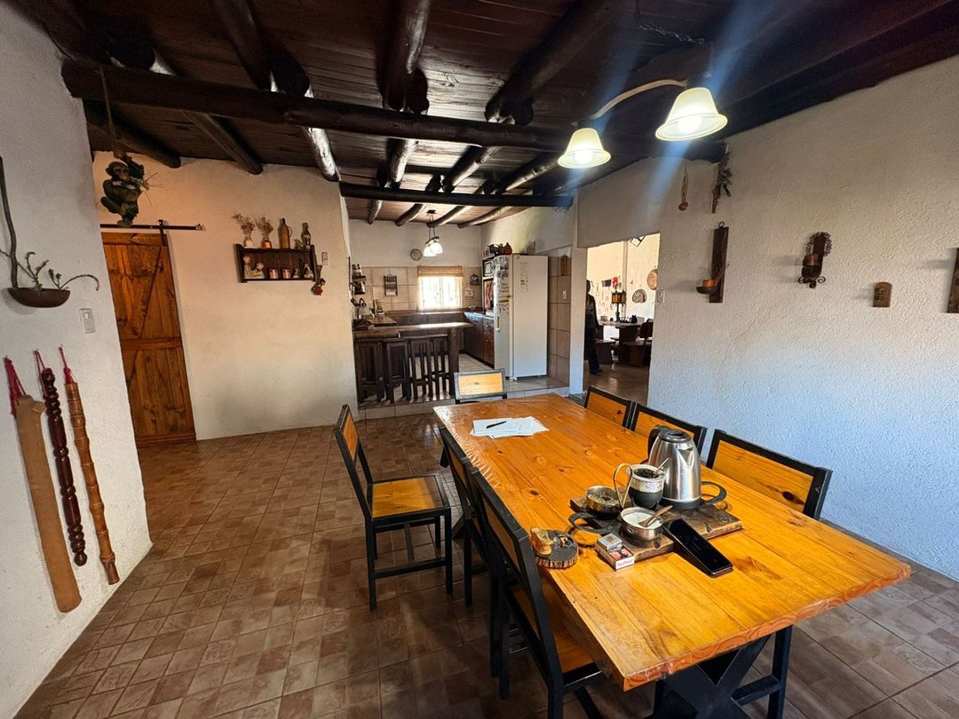 CASA AMPLIA EN VENTA, VALLE ALEGRE CORDOBA