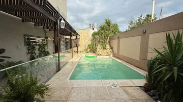 Casa moderna, funcional y en excelente estado