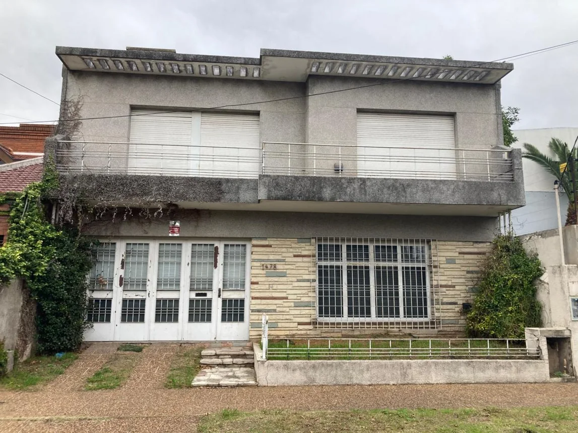 Casa en venta en Castelar, foto 2