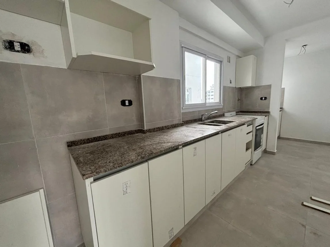 Departamento de 3 ambientes en venta en Caseros, General Manuel Belgrano 4600