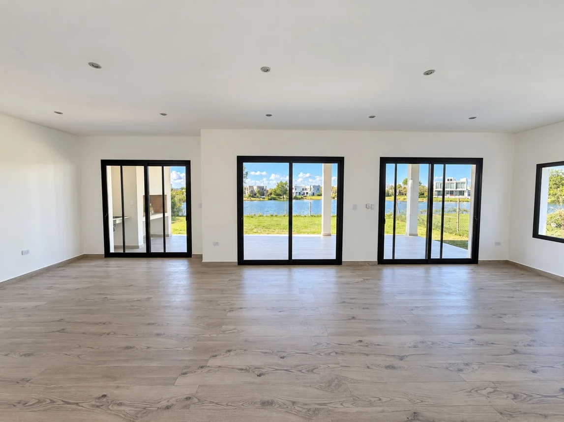 Casa en venta en Belén de Escobar, foto 3