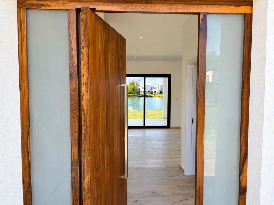 Casa en venta en Belén de Escobar, foto 2