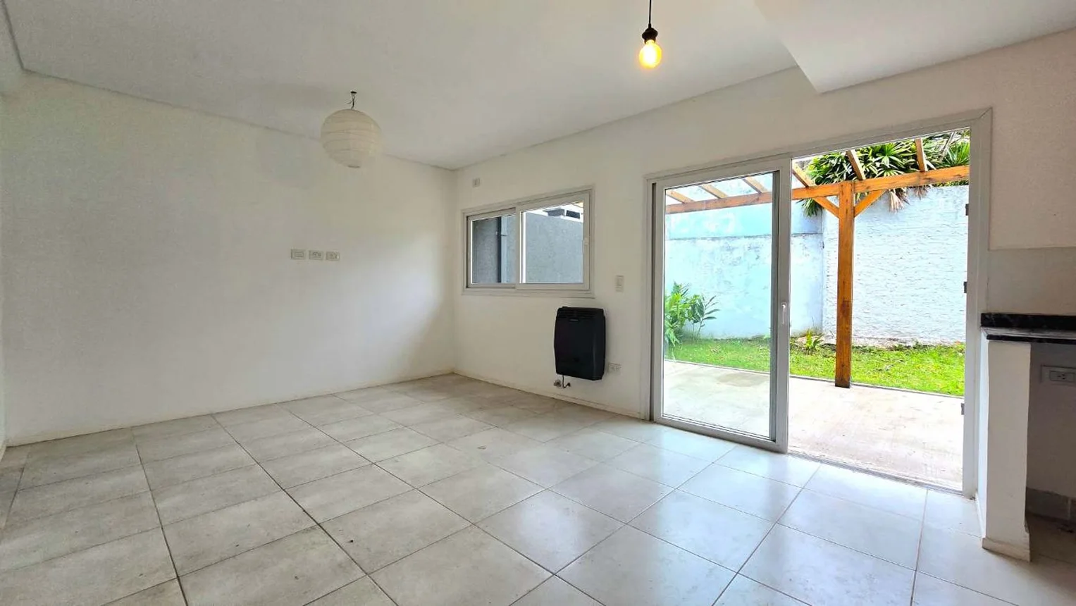 Casa dúplex de 3 ambientes en venta en Boulogne, Olazábal 400