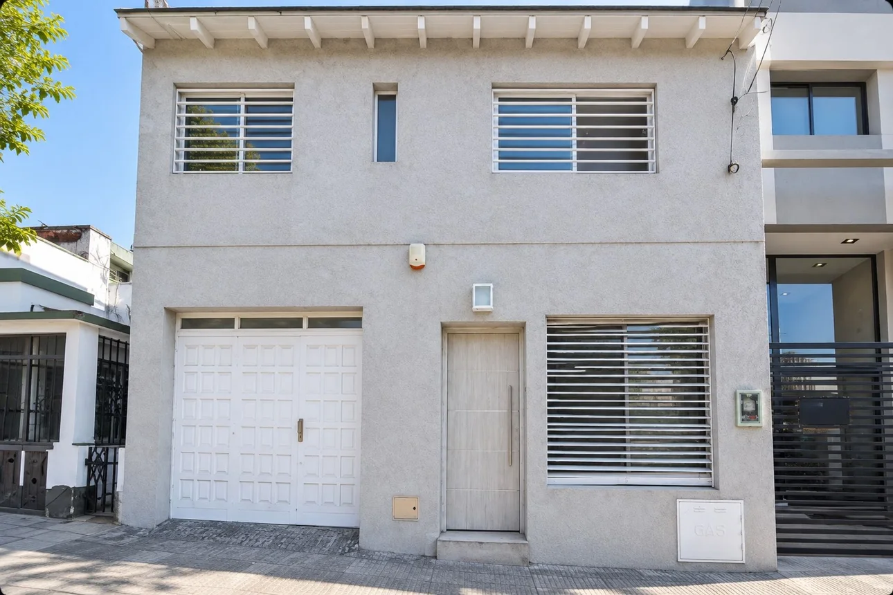 Casa dúplex en venta en Haedo
