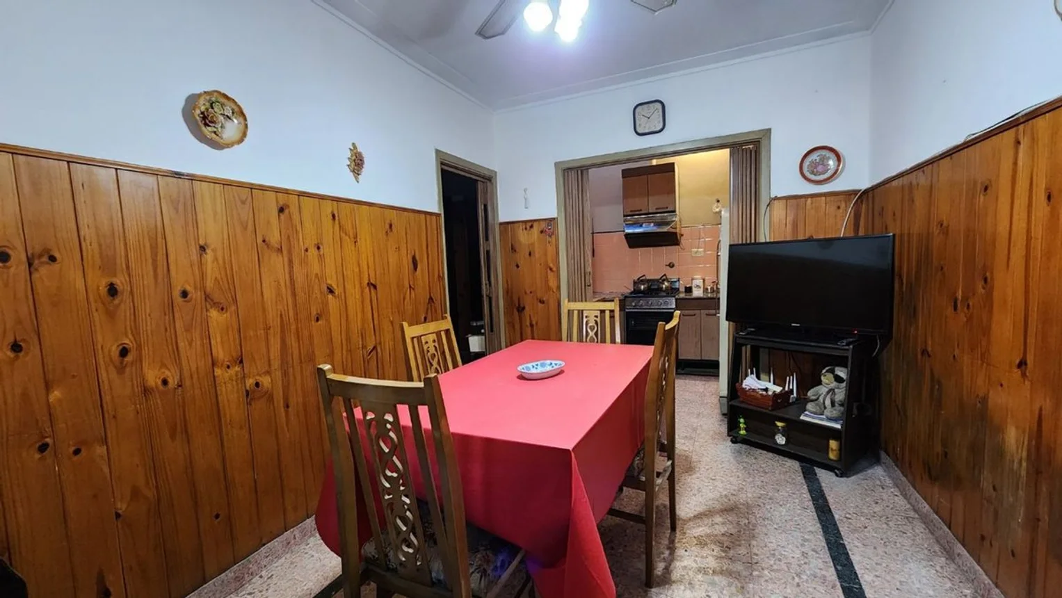 Casa en venta en Lanús Oeste, foto 2