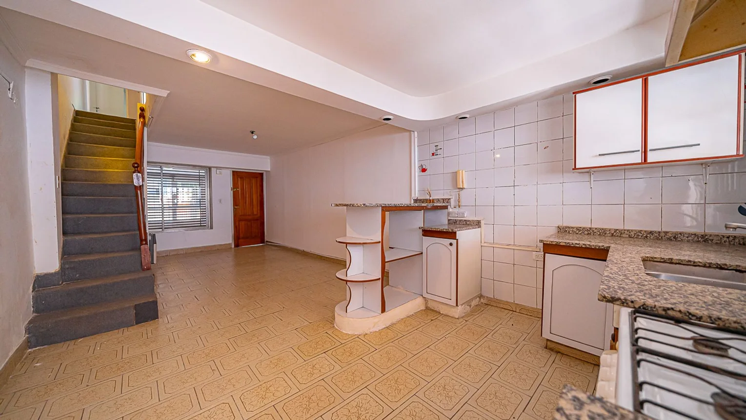 Casa dúplex de 3 ambientes en venta en Morón, Ortiz de Rosas 1400, foto 2