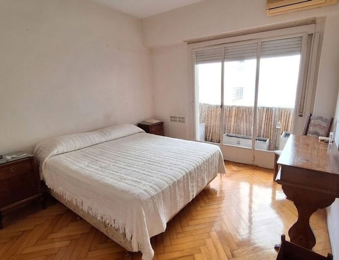 VENTA - depto 4 ambientes + dependencia - RECOLETA