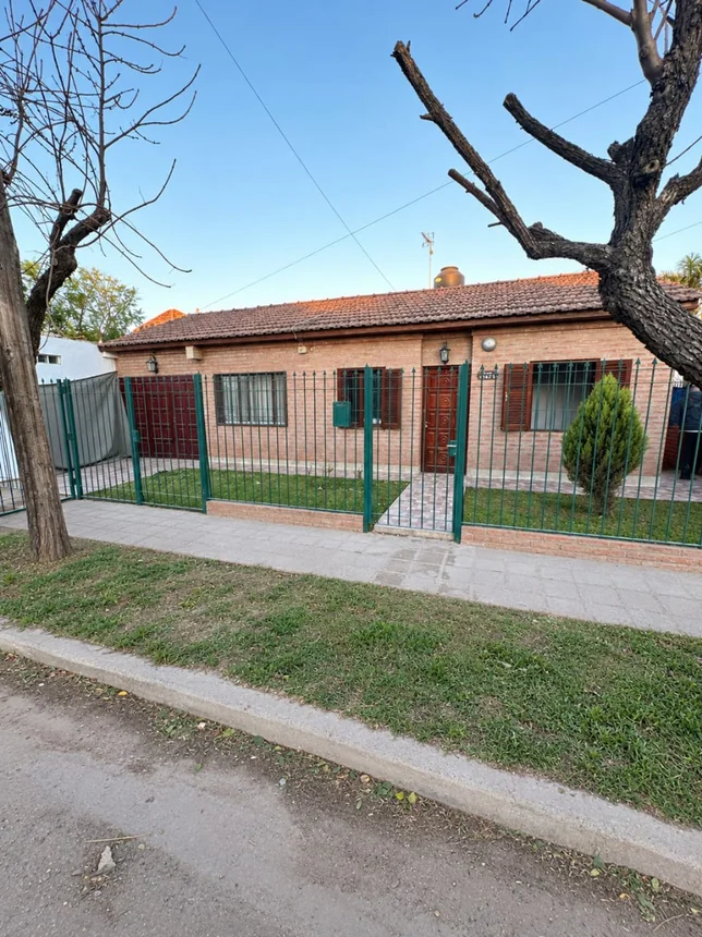 Venta casa 2 dormitorios b° parque futura córdoba, foto 2