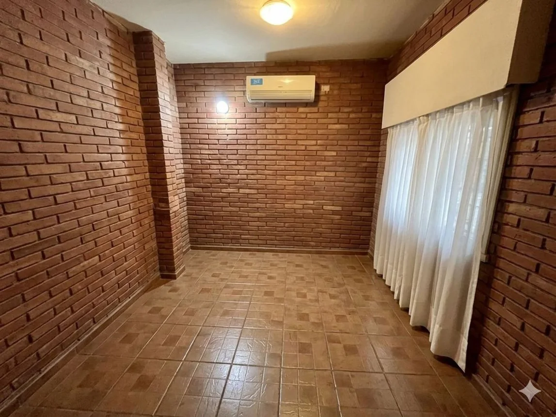Casa en venta en Banfield, foto 4
