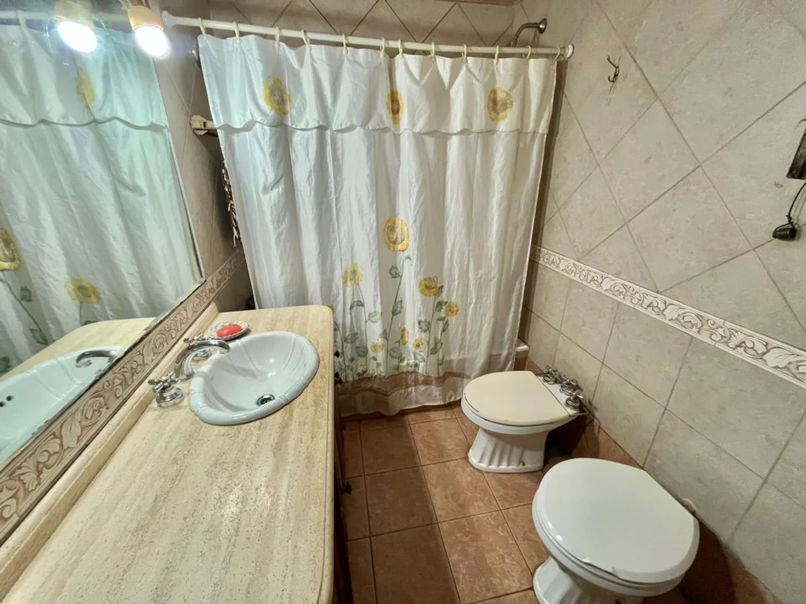 Casa en venta en Banfield, foto 5