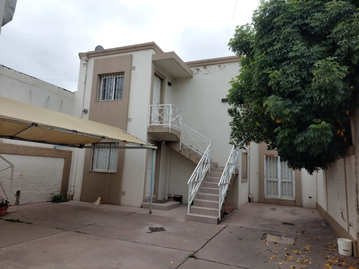 Departamento de 5 ambientes en alquiler en Luján de Cuyo, España 200