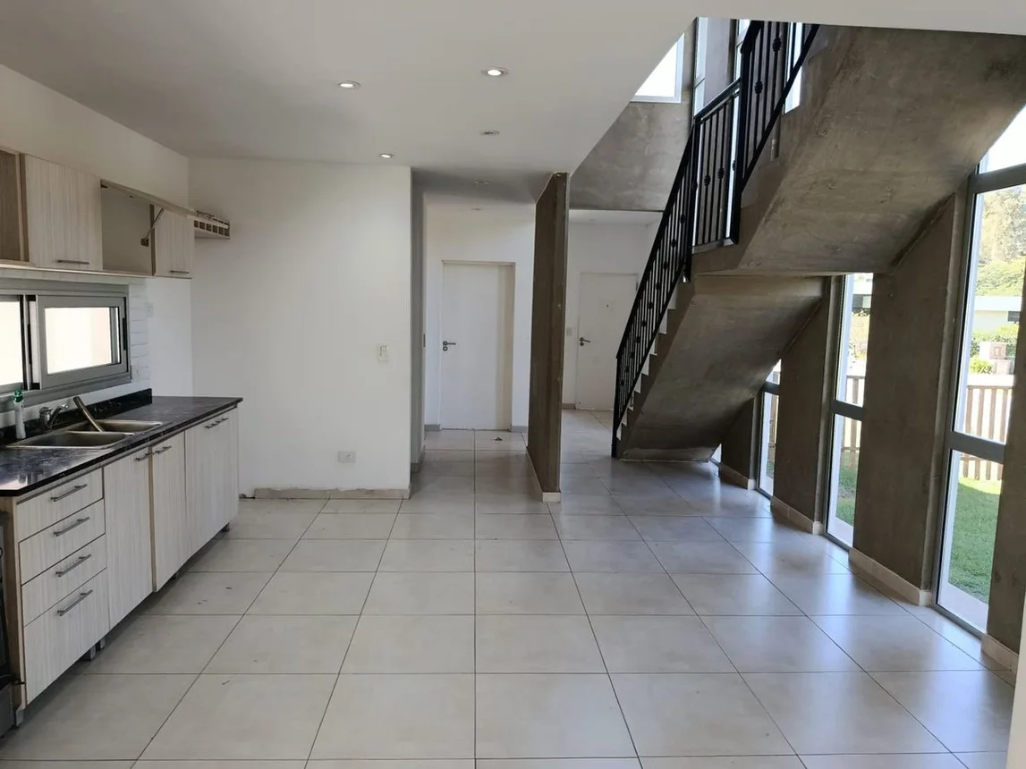 Casa de 5 ambientes en venta en Benavídez, Avenida Alvear 100, foto 3