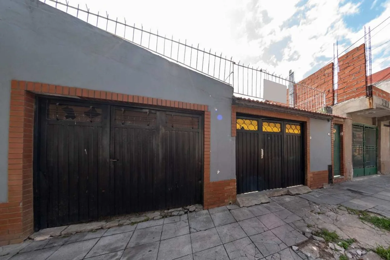 PH de 3 ambientes en venta en Valentín Alsina, Paso de Burgos 100