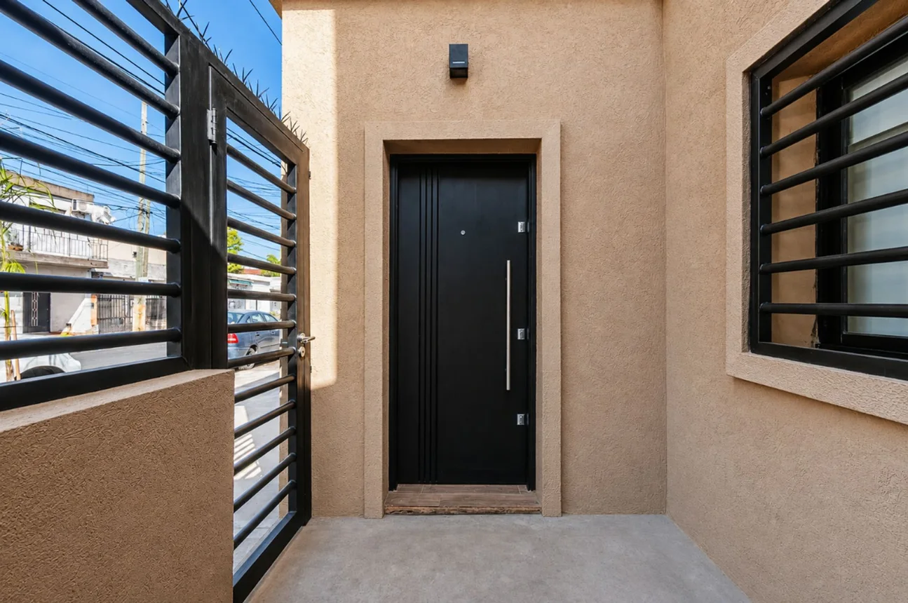 Casa de 3 ambientes en venta en Morón, General Juan José Valle 500, foto 3